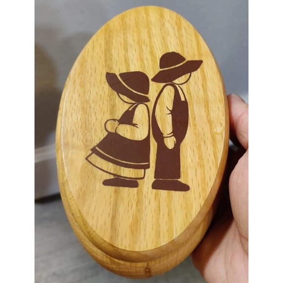 Amish Wooden Magic Marble Towel Holder - Girl & Boy Americana Decor 6x3.5" - Picture 7 of 12